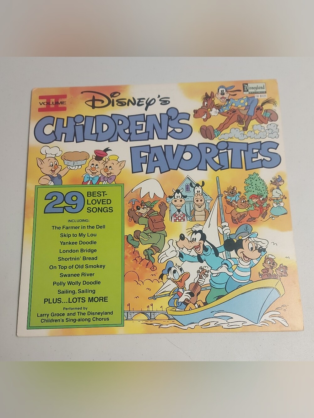 Vintage Disney’s Children’s Favorites Vol. 2 Vinyl LP Record (1979)